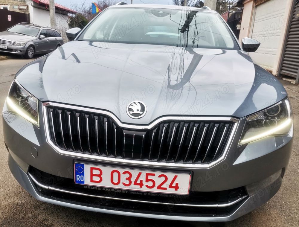 Skoda Superb 2019 2.0 tdi 150 CP, cutie automata DSG, Xenon, ACC, Lane assist