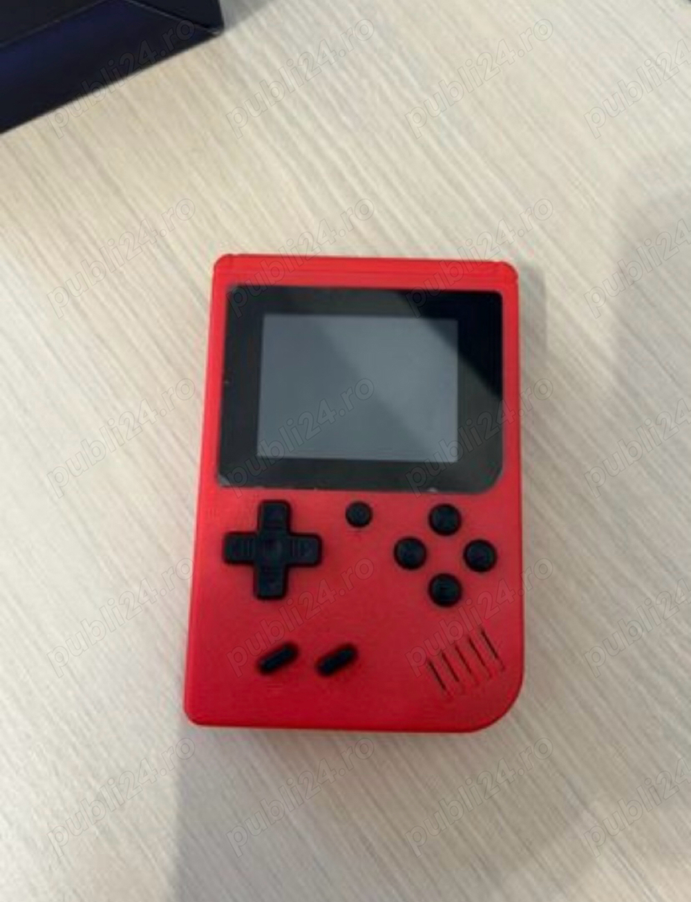 Consolă de jocuri portabilă