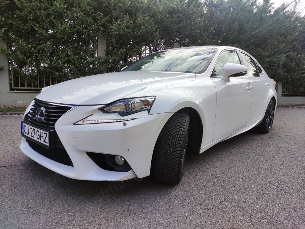 Lexus IS 300h hibrid, 223CP, certificare baterie hibrid ianuarie 2025