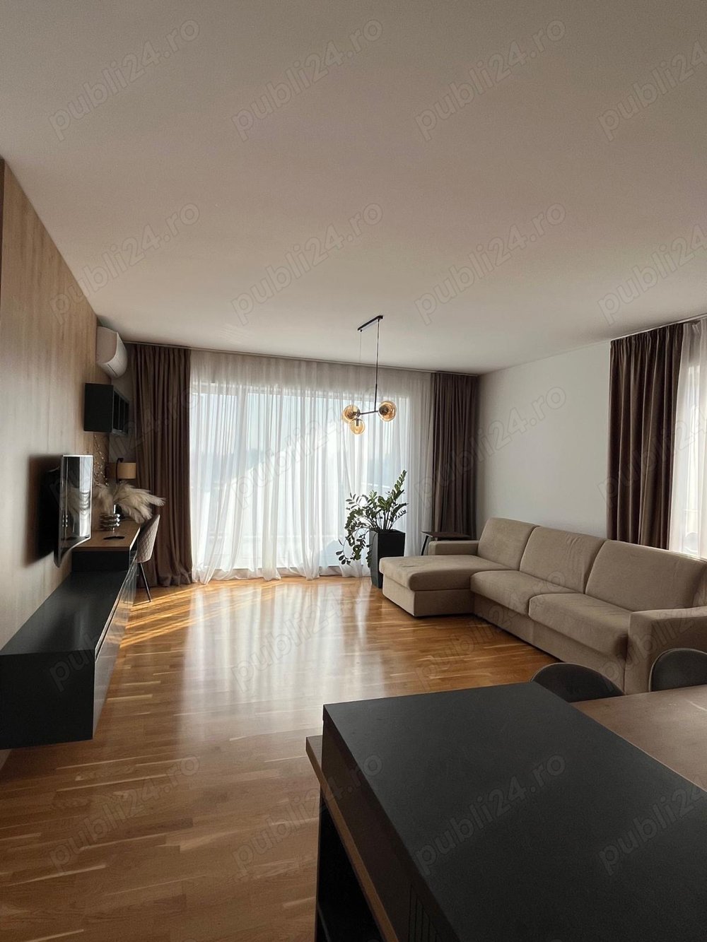 Inchiriez apartament 3 camere Luxuria Residence