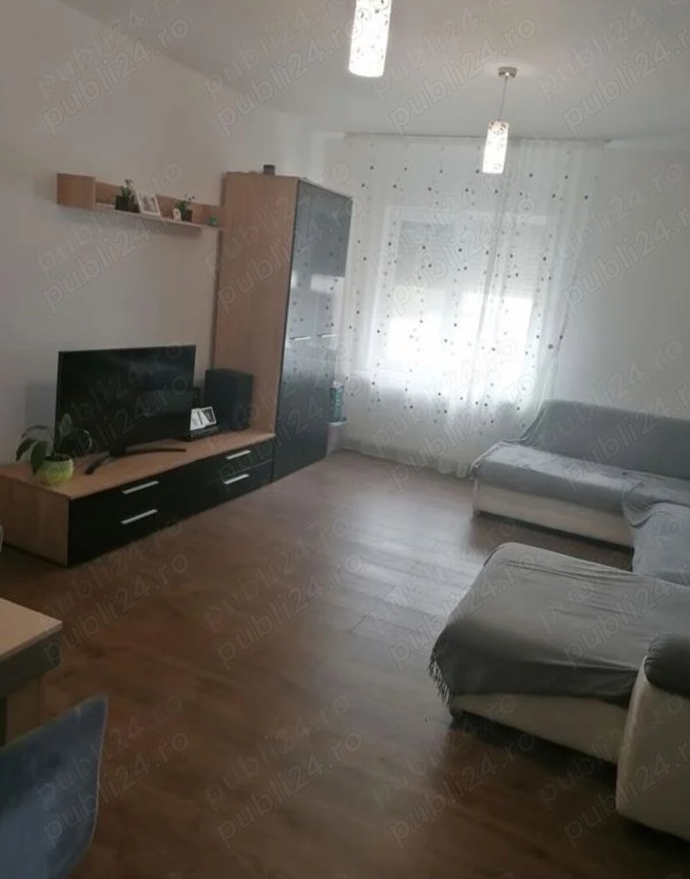 De vânzare apartament 2 camere Dumbrăvița zona Hornbach