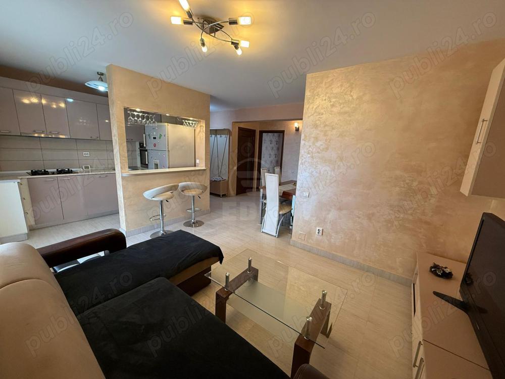 De inchiriat 3 camere cu garaj zona Eroilor De inchiriat 3 camere cu garaj zona Eroilor