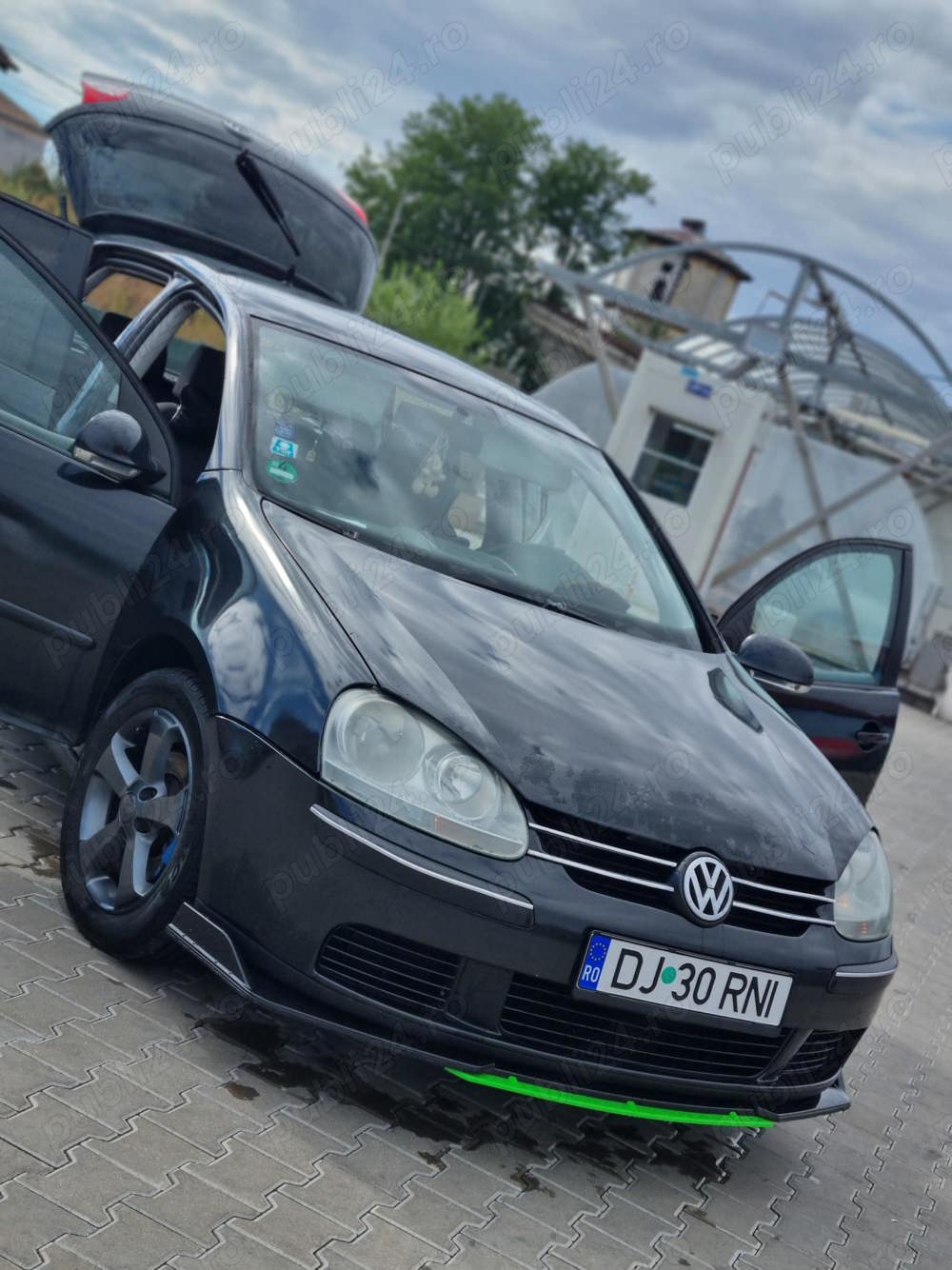 Vând golf 5 1.6mpi+ gaz tomasseto