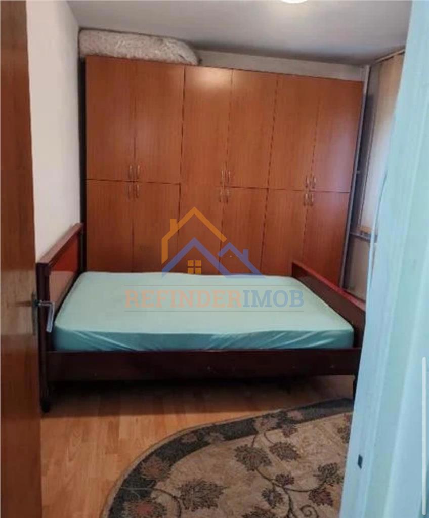 Apartament 2 camere de vanzare Basarabia - Costin Georgian