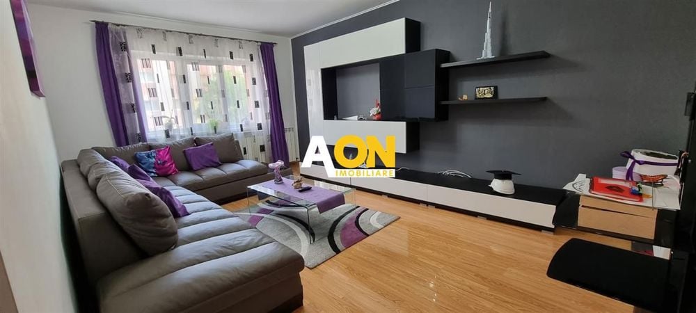 Apartament 3 Camere, Etaj 2, Zona Liceului sportiv