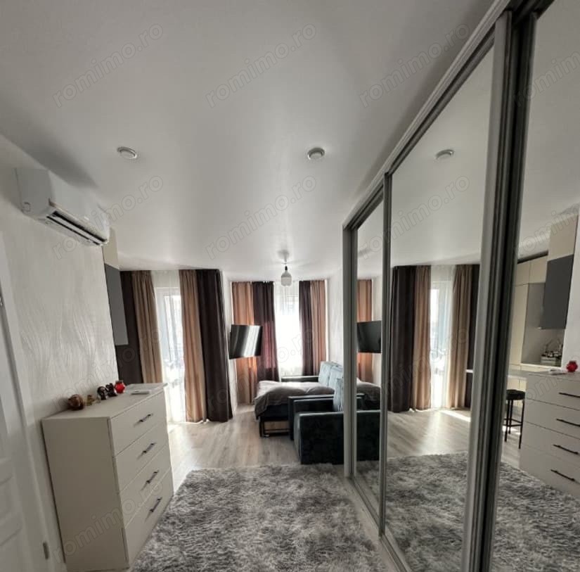 Vand garsoniera situata in zona Theodor Pallady