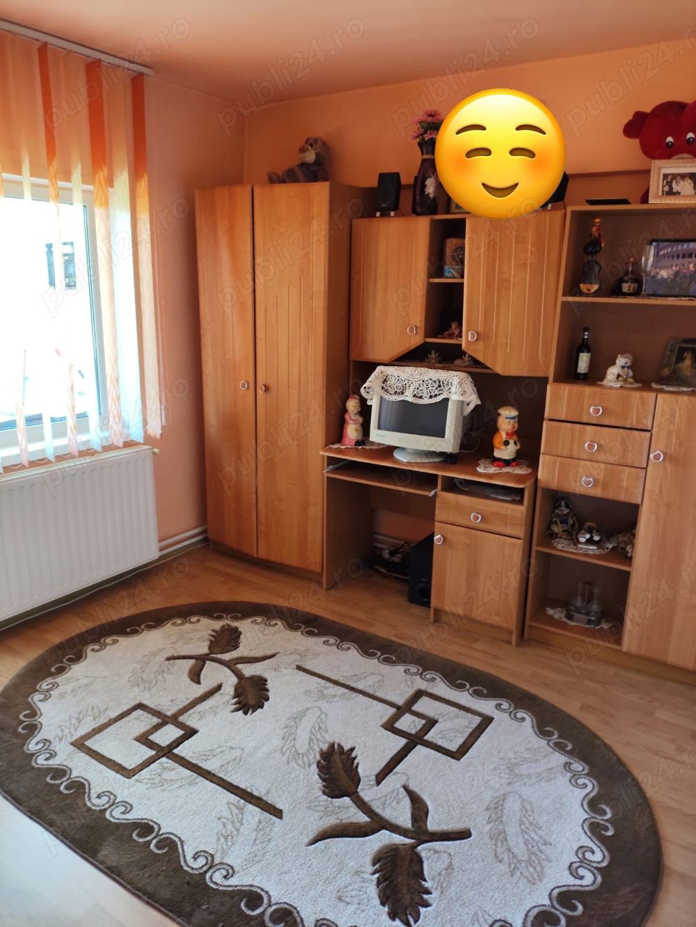 Vand Apartament spatios 4 camere