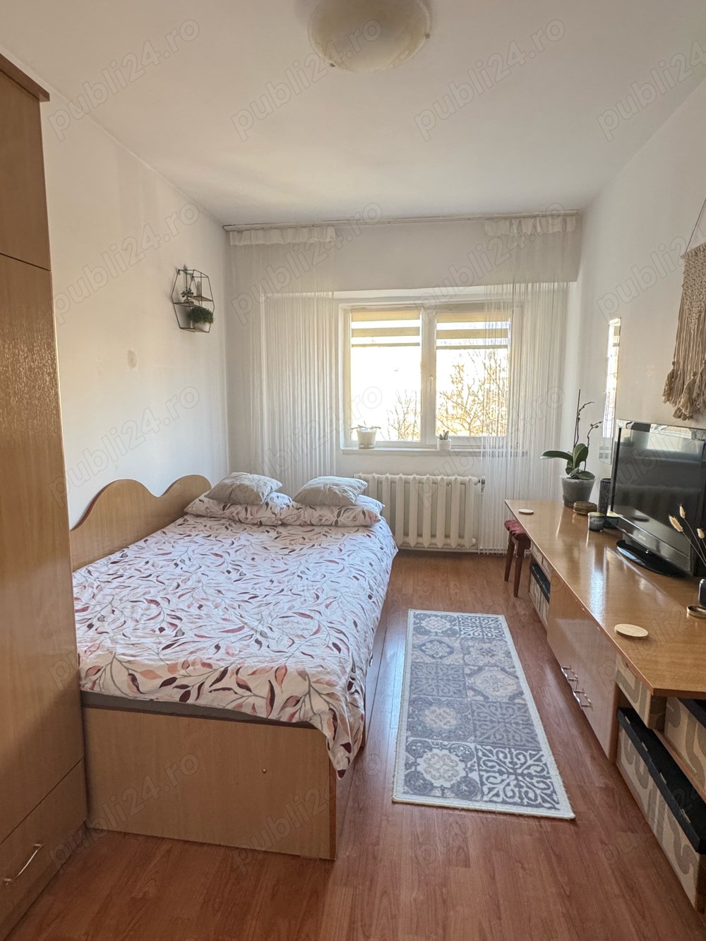 Vând apartament cu 3 camere in cartier MB-uri