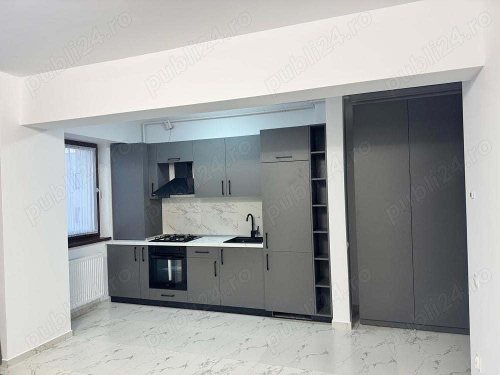 Proprietar Vand apartament 3 camere mobilat Lux Bloc Nou 2024