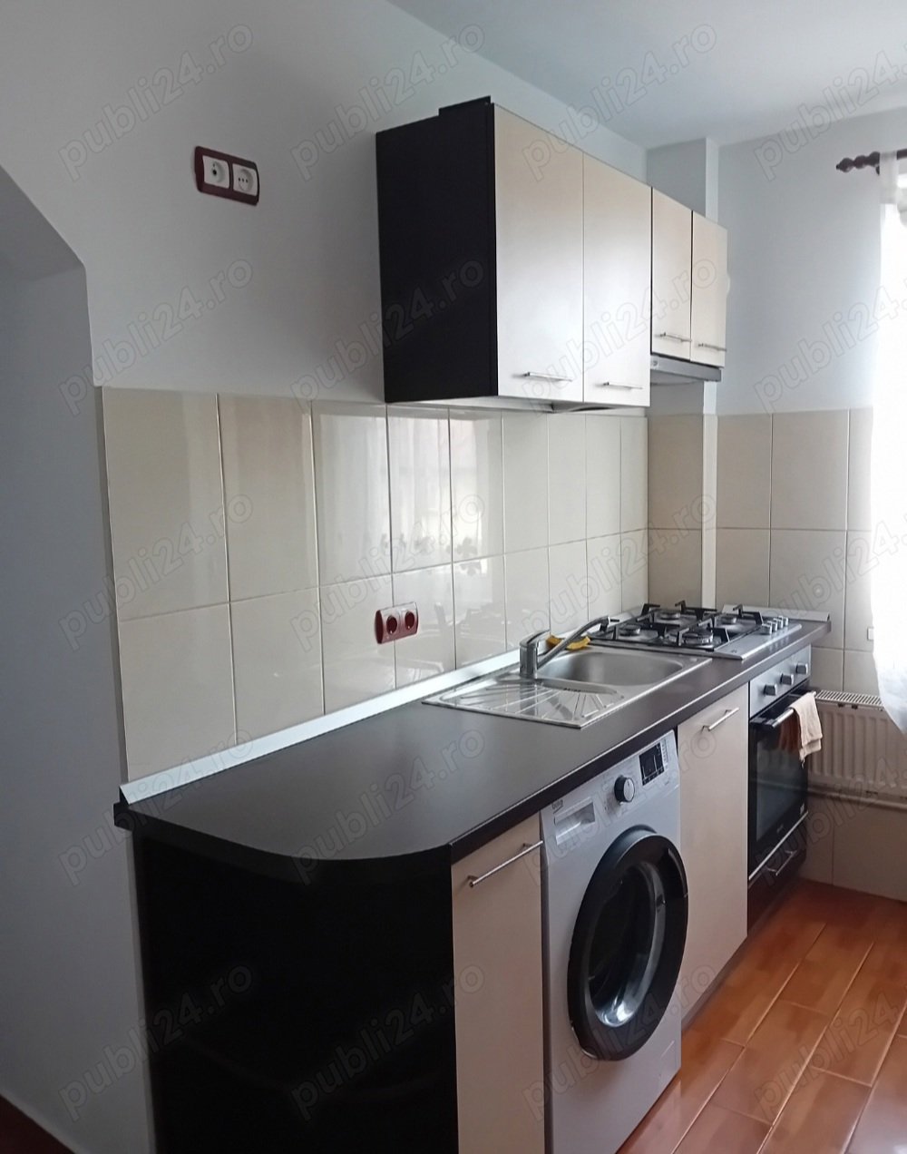 închiriez apartament 2camere