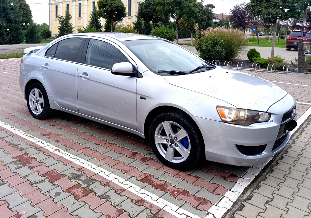 Mitsubishi Lancer