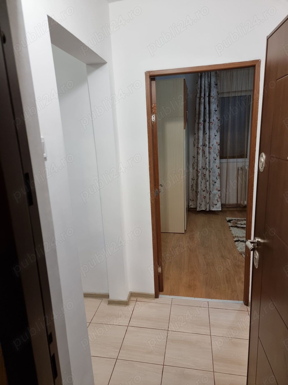 Pf. Proprietar apartament cu 2 camere decomandat