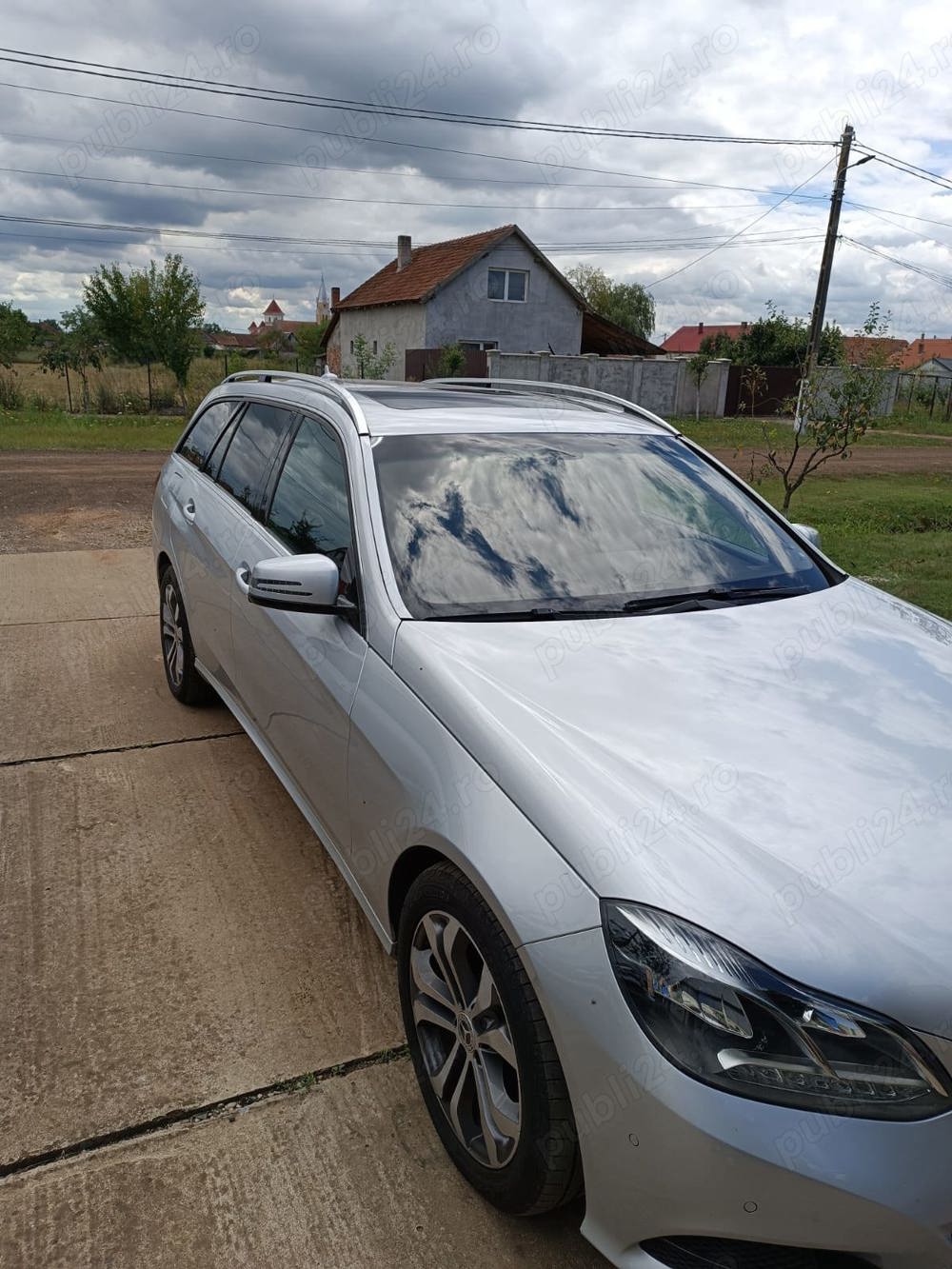 Vând Mercedes Benz clasa e w212