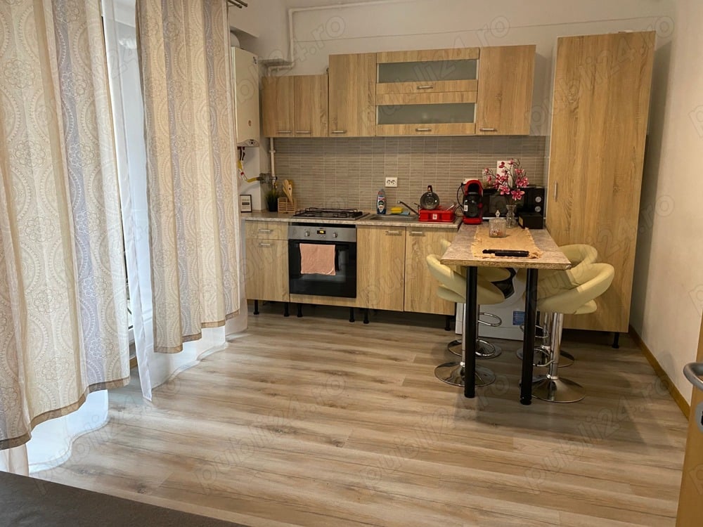 Apartament 2 camere Centru, zona Traian, c-tie noua