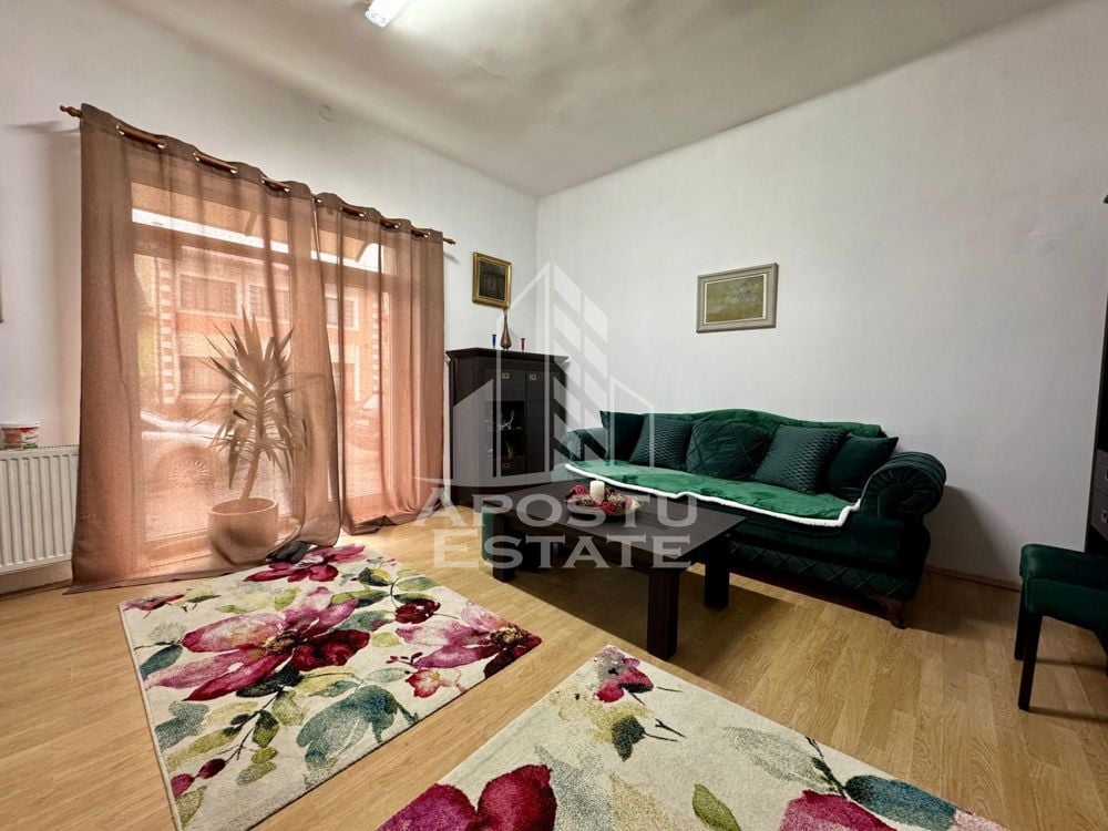 Casa cu 6 camere, pe doua nivele, zona Lipovei, Timisoara