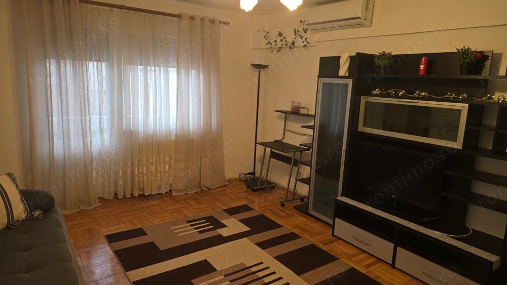 Inchiriez apartament 2 camere decomandat in Deva, Spitalului Judetetean, etaj 2, PARCARE