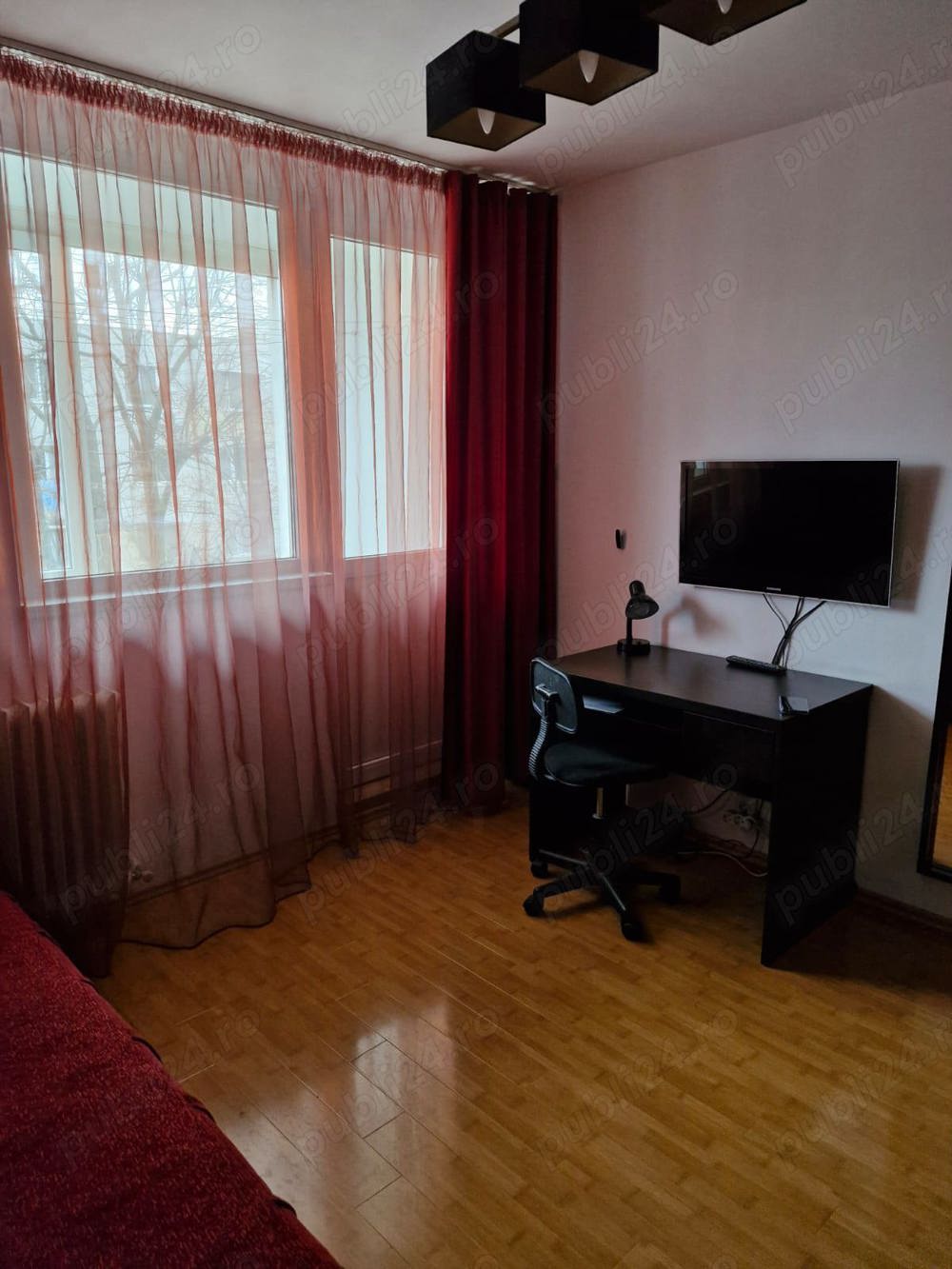 Inchiriez apartament mobilat 3 camere zona Ozana