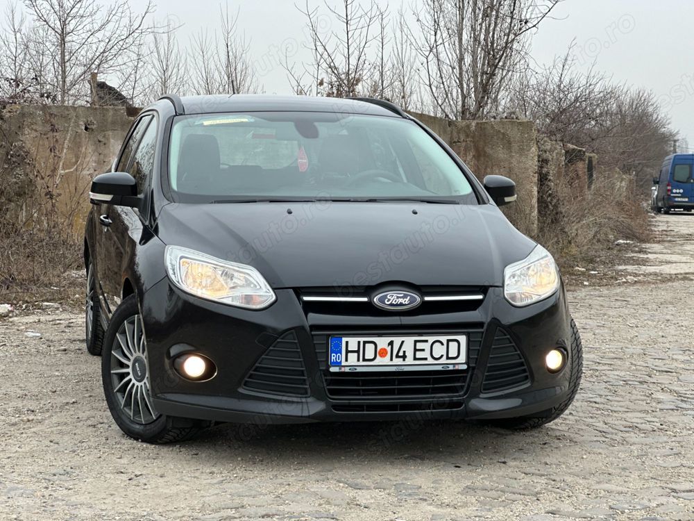 Ford Focus*1.6 diesel TDCI*unic proprietar Ro*navigatie*af.2013*pilot!