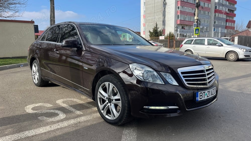 Mercedes-Benz E250 4Matic BlueEfficiency 7gtronic plus