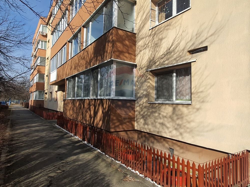 Apartament 2 camere - str. Independenței nr. 104 - închiriere rapidă