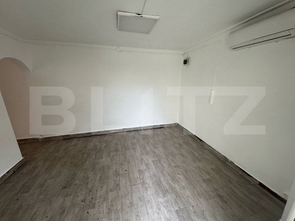 Spatiu comercial de vanzare, 38 mp, zona Calea Moldovei