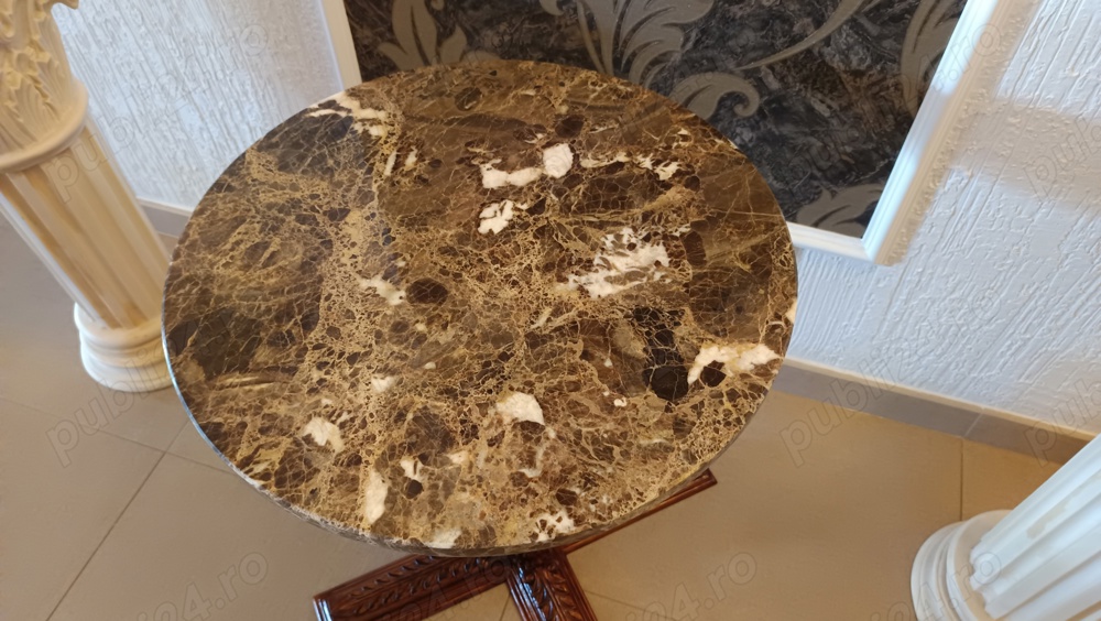 Masă de cafea antichizata