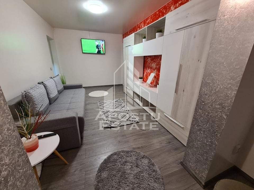 Apartament decomamdat,renovat,2 camere,Girocului