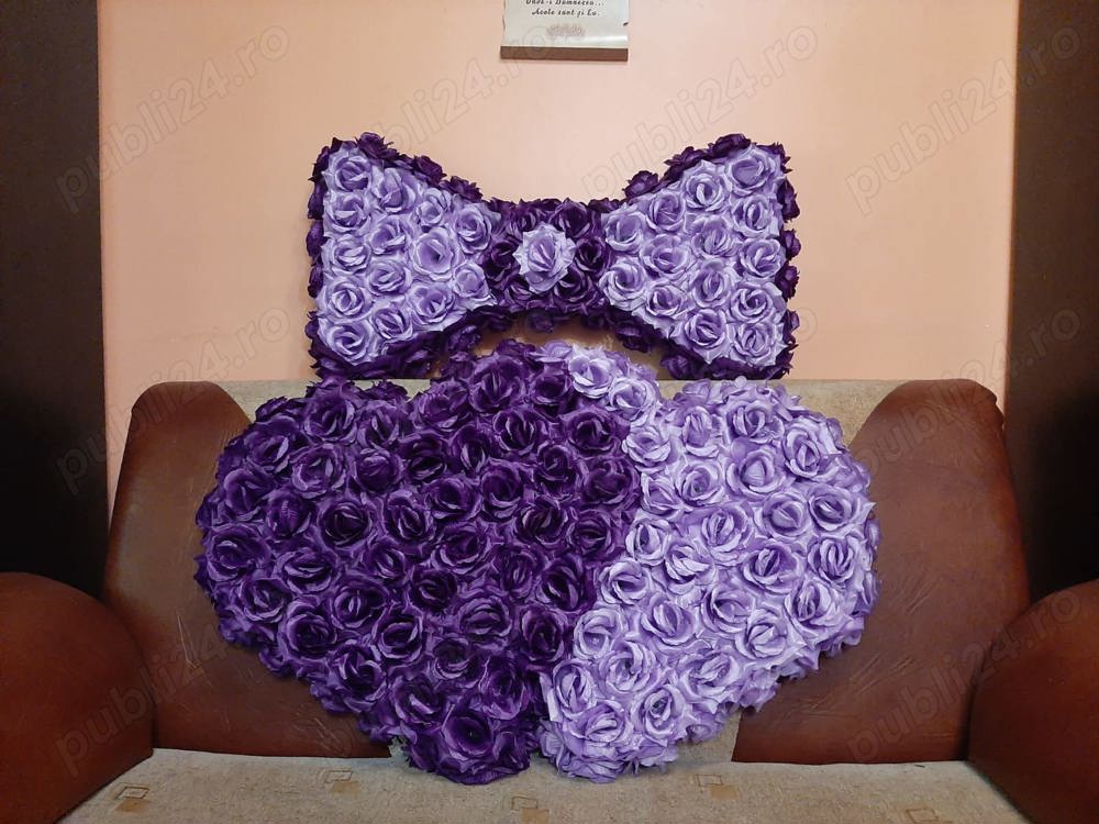 Aranjamente masini nunta set inimioara dubla si papion mov   lila