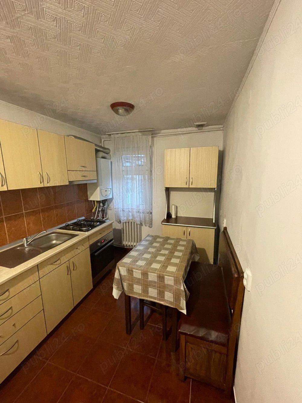 PROPRIETAR!! Apartament 2 camere, Sfânta Vineri, bloc acoperit, 2 locuri de parcare