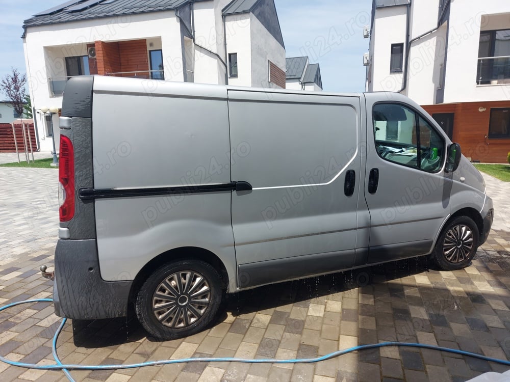 Renault trafic