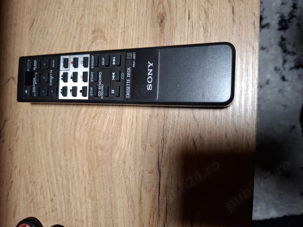 Telecomanda Sony RM J801