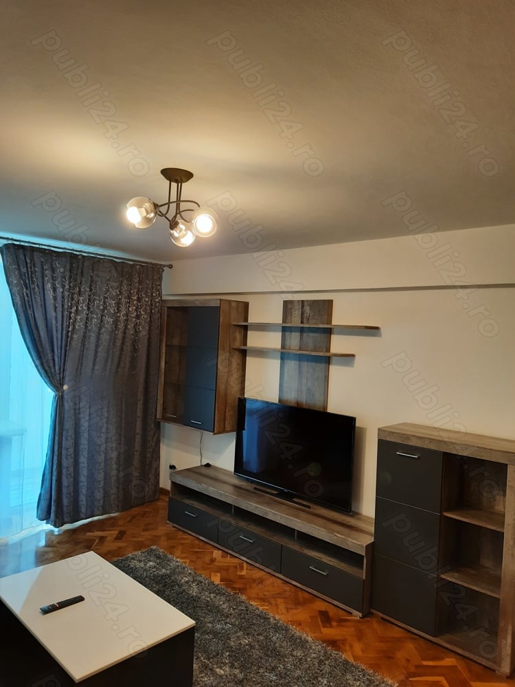 Apartament 2 cam in bloc tip vila, langa parculet Catedrala Sf. Dumitru, colegiul Fratii Buzesti