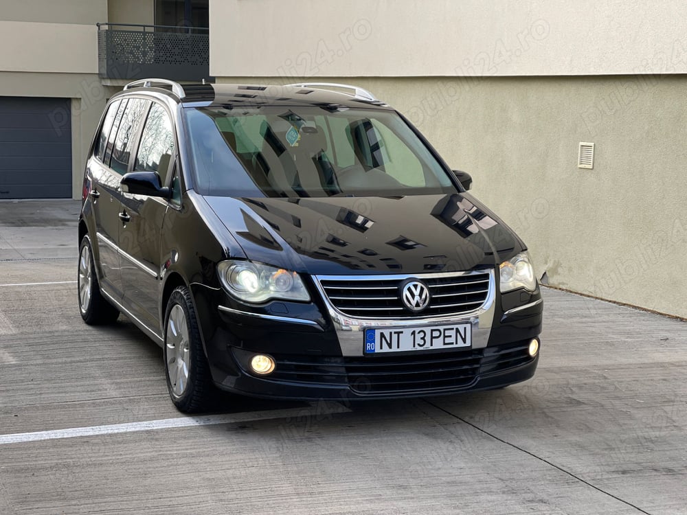 Volkswagen Turan 2.0 Diesel 170 cp Cutia Automată DSG Fabricație 2008 Are Km Realii Preț 3750 Neg Fi