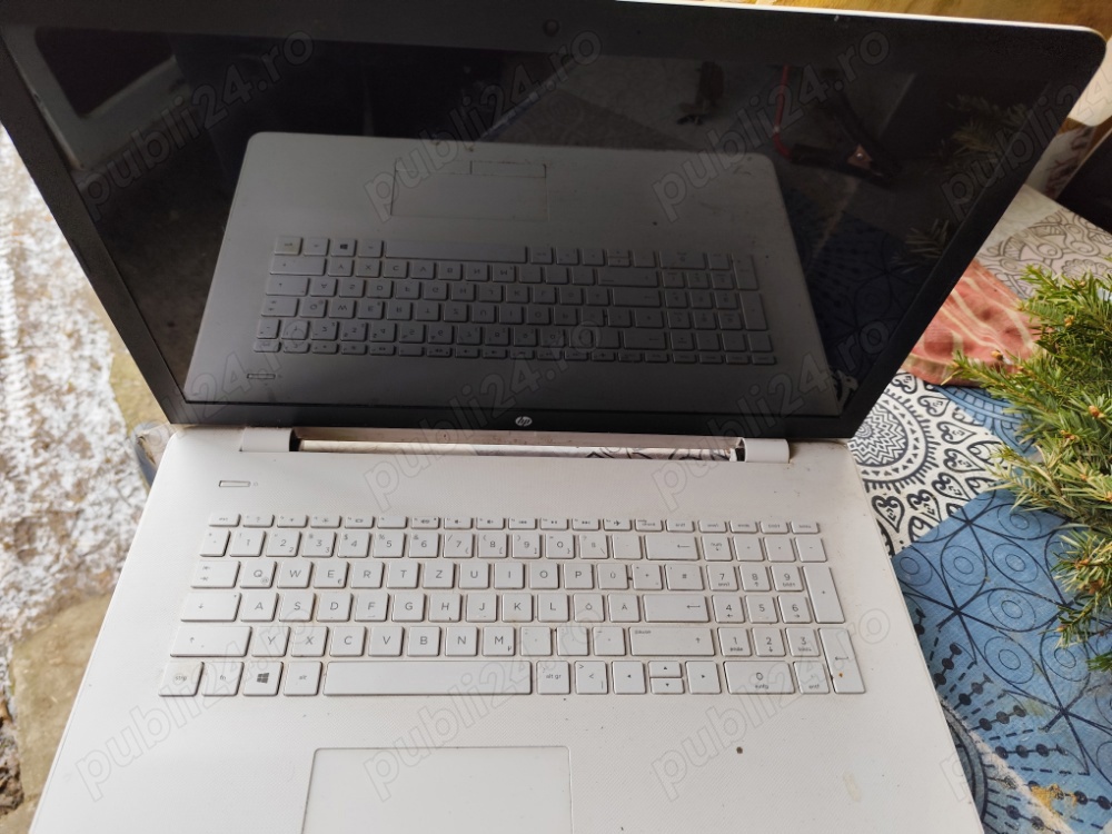 display laptop hp 17 inch