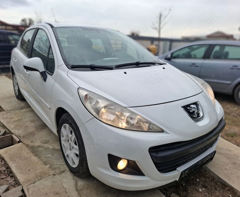 Peugeot 207 2012 benzina +gpl