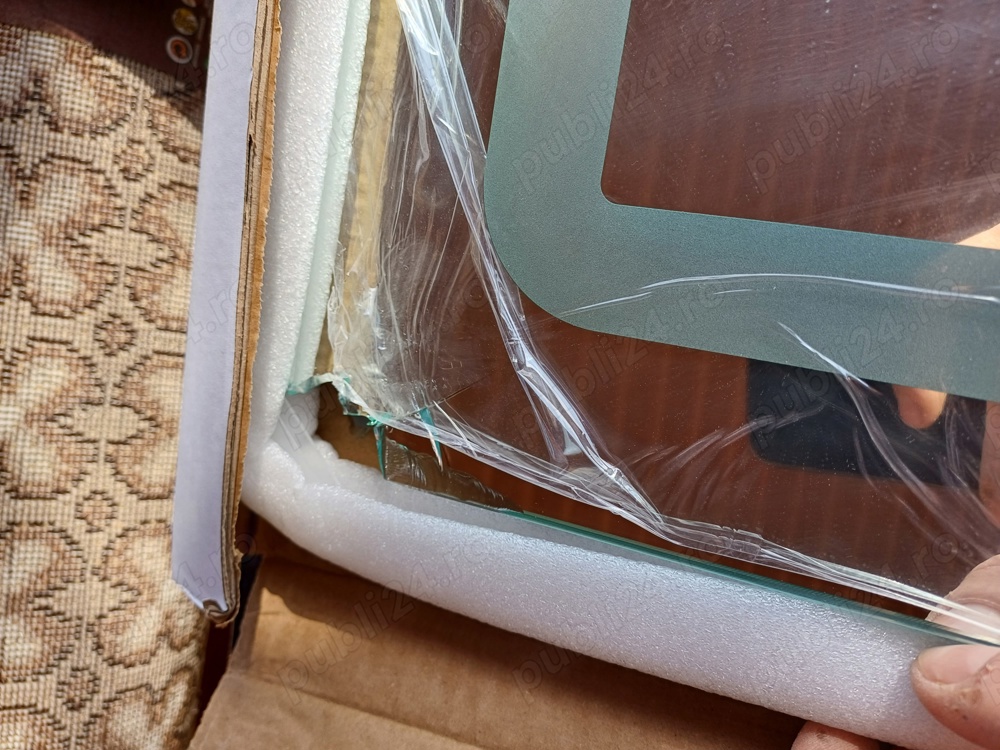 vand oglinda baie noua