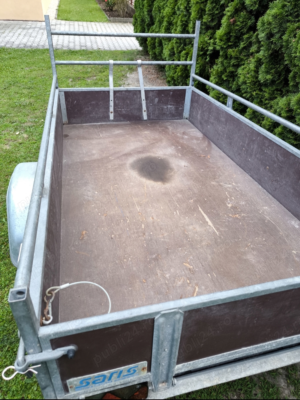 Remorca 1000 kg Saris