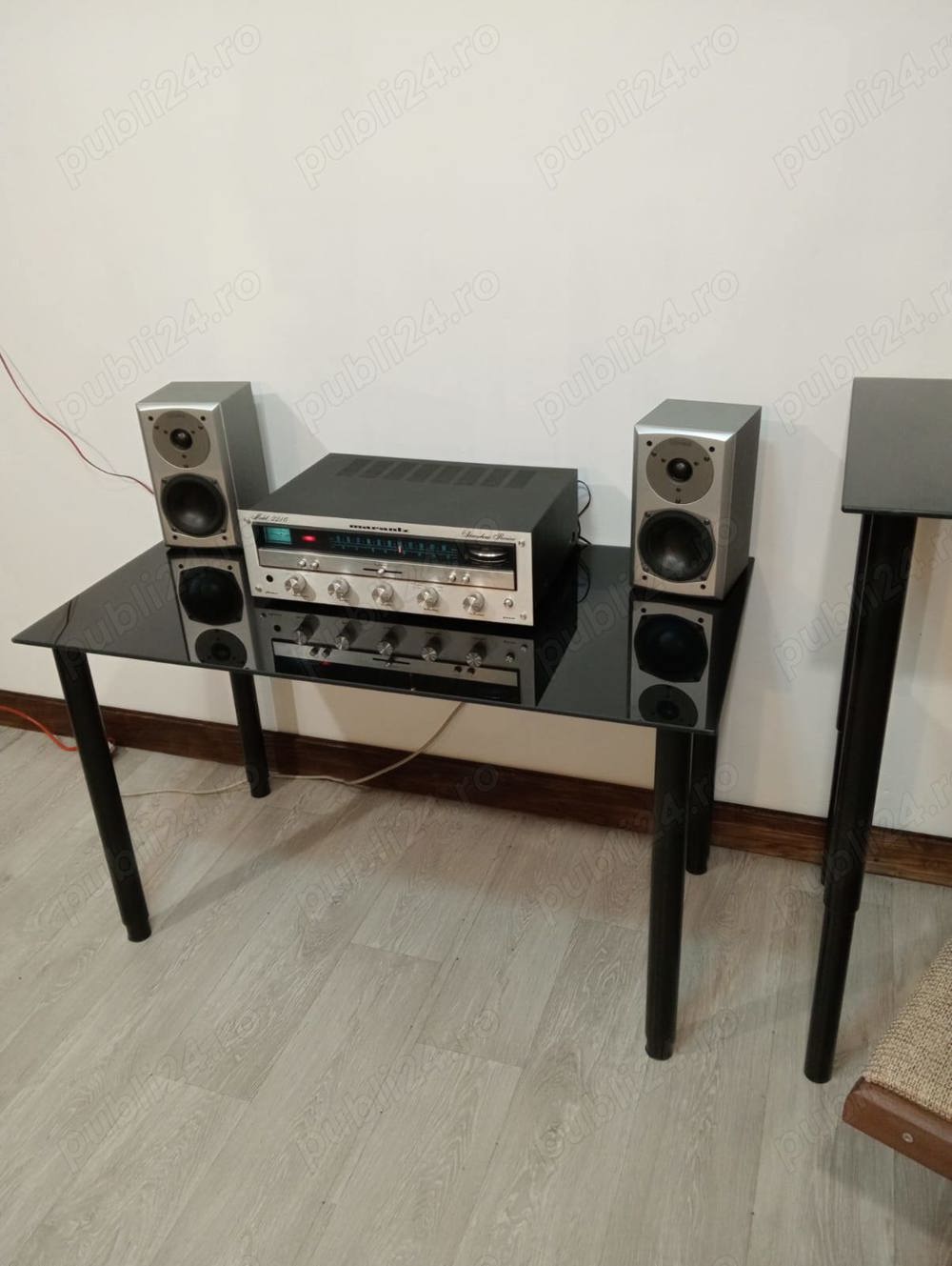 Masa sticla securizata neagra IKEA de cafea, demontabila cu H reglabil, design minimalist