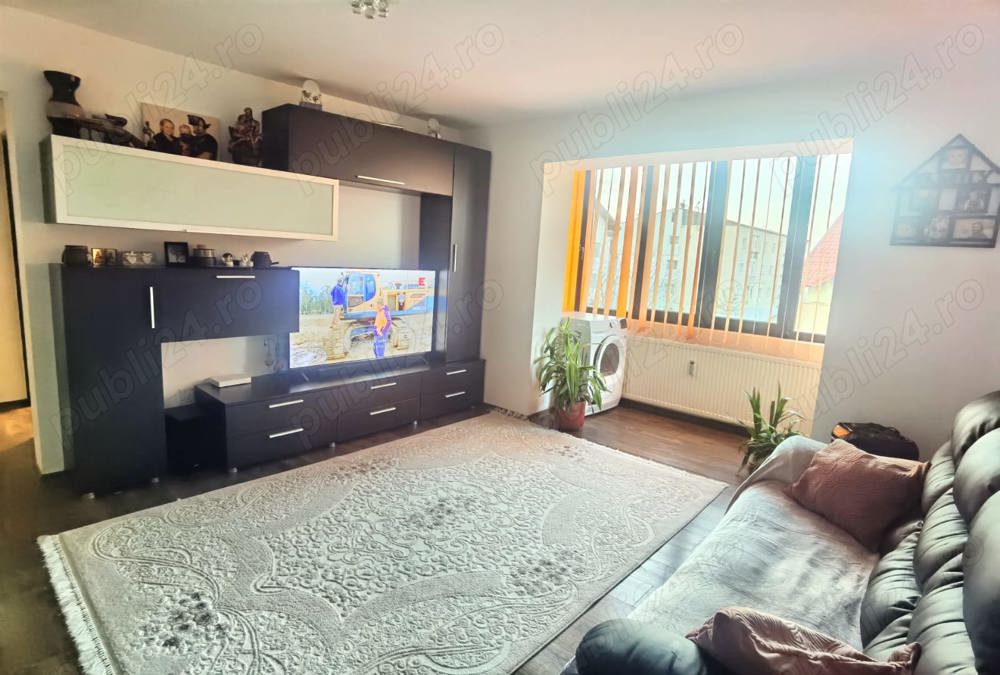 Apartament cu 3 camere