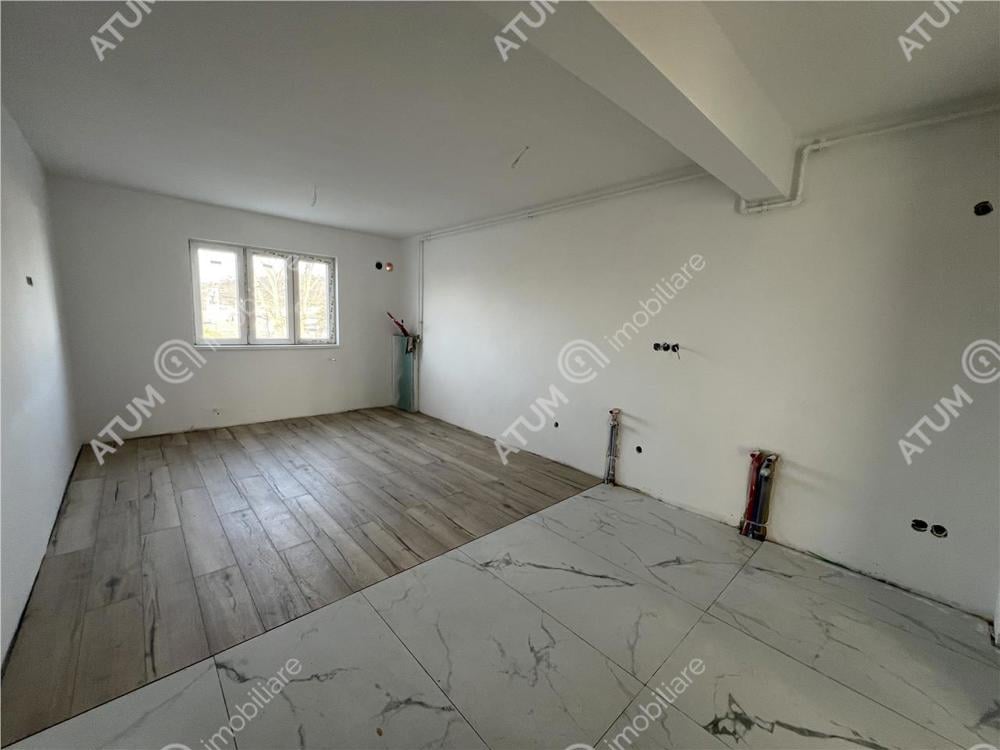 Apartament renovat cu 2 camere si balcon la etajul 1 zona Lazaret