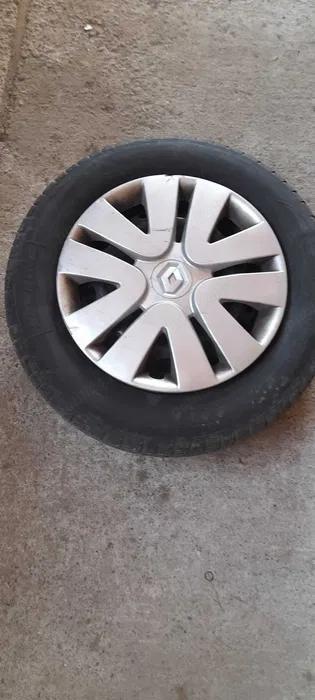 4 jante tabla 15inch originale renault cu cauciucuri vara 205/65/R15