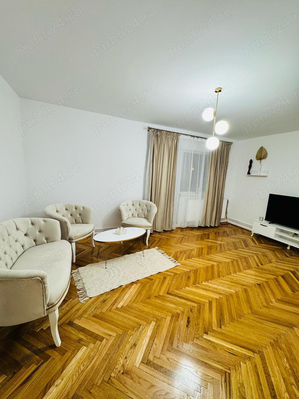 De închiriat apartament cu 3 camere în Calea Girocului