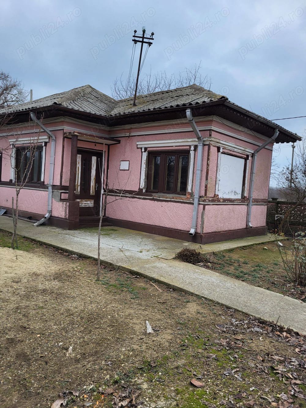 Casa de vanzare Str.Principala,Sat Falastoaca,Com.Comana,Jud.Giurgiu- 24km de Bucuresti