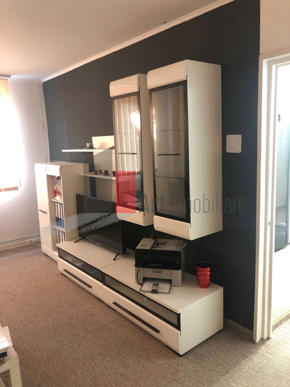 Apartament decomandat, mobilat și utilat, 49 mp, etaj 2/4, centrala proprie