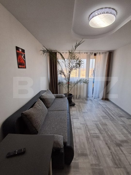 Apartament de vanzare, cu 2 camere, parcare, 50.70 mp, zona Obregia