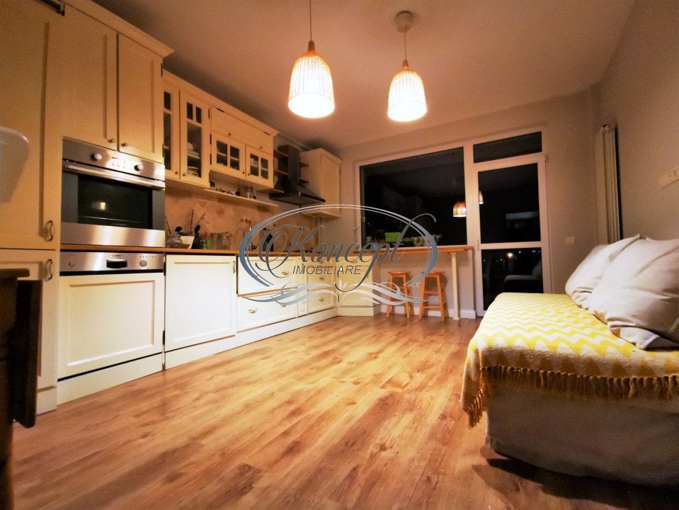 Apartament modern, cu parcare