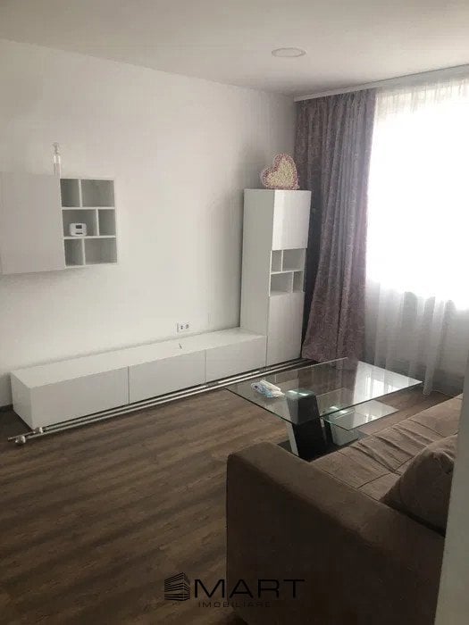 Apartament 3 camere decomandate zona Hipodrom