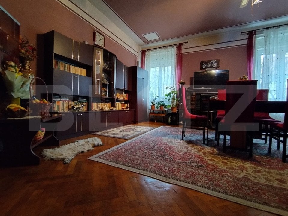 Apartament spațios, cu 4 camere, 155 mp, zona Catedrală și malul Begai