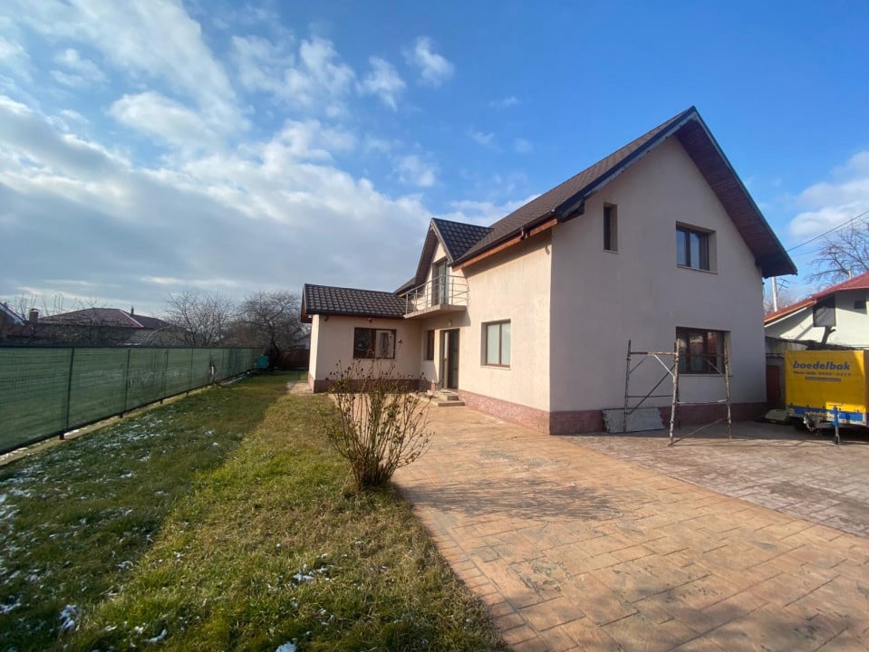 Casa 4 camere, de inchiriat, Bacau