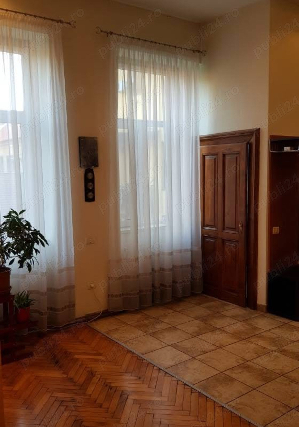 apartament de vanzare in centrul orasului,langa medicina